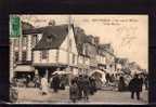 50 PONTORSON Marché, Vieille Maison, Bien Animée, Ed ELD 1654, Cote D'Emeraude, 1909 - Pontorson