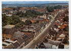 02 - GUISE - Vue Panoramique Rue Sadi Carnot - Bord Dentelé - Excellent état - Guise