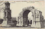 Saint Rémy De Provence Les Monuments Romains Le Mausolée L´Arc De Triomphe - Saint-Remy-de-Provence