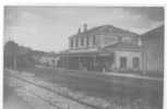 33 )) PAUILLAC - La Gare - Carte Photo, Vue Intérieure - Photo Fourié, édit - Pauillac