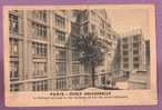 PARIS - ECOLE UNIVERSELLE. Le Bâtiment Principal Vu Des Terrasses De L'un Des Autres Bâtiments. 2 Scans - Onderwijs, Scholen En Universiteiten