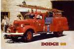 CPM VEHICULES UTILITAIRES DODGE POMPIERS 1945   VOIR SCANER - Brandweer