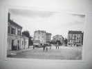 1aoe - CPSM N°15 - OYONNAX - Place De La Gare - [01] Ain - Oyonnax