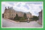 LOUDUN - HOTEL DE VILLE Avec 2 VEHICULES D'EPOQUE - Carte écrite - Loudun