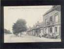 Estrée St Denis Route De Flandre En Face L'hôtel De La Renaissance édit.baudinière N° 6  Tabac Animée  Belle Carte - Estrees Saint Denis