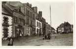 CPSM GOURIN (Morbihan) - Place Aux Bestiaux - Gourin