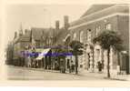 Cp ANGLETERRE  WOKINGHAM  POST OFFICE Rue Animée , Moto , Poste - Andere & Zonder Classificatie