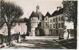 TOURNAN L'Hôtel De Ville Et La Porte Du XIIème Siècle - Tournan En Brie