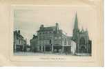 CPSM PUISEAUX (Loiret) - Place Du Martroi (animation Et Commerce) - Puiseaux