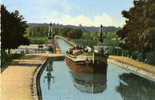 BRIARE - Le Pont Canal Sur La Loire (longueur 662 M.) Avec Une Péniche. - Briare