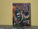 *BOSTON CELTICS, 94/95- Carte  Basketball - Sherman DOUGLAS - N.B.A . N° 6. 2 Scan - Boston Celtics