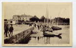 Ref 163  - LARMOR-BADEN - Le Débarcadère - La Plage Et Le Grand Air (carte Animée) - Larmor-Plage