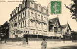 ROYAN (17) Devanture Familly Hotel Boulevard Saint Georges - Royan