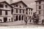 URUGNE 64 PYRENEES ATLANTIQUES - PLACE DE LA MAIRIE - BLOC FRERES EDITEURS BORDEAUX - Urrugne