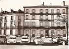 Aurillac , Grand Hotel Saint Pierre Et Voitures Dont Traction - Aurillac