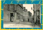 Etaples La Rue De Montreuil Et Le Bureau De Tabacs - Etaples