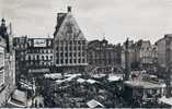 59 LILLE 1951 MARCHE SUR LA GRANDE PLACE  "la Déesse Et La Grand-Garde " - Märkte