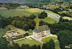 Carte Postale 38. La Tour-du-pin  Son Chateau Et L'Autoroute De Chambéry Vue D´avion   Trés Beau Plan - La Tour-du-Pin