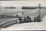 CPA FRANCE 76  Dieppe 350 Vue Sur La Jetée Avec Un Très Joli Bateau Et Une Belle Animation - Dieppe