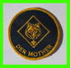 SCOUTING  PATCHES - DEN MOTHER - POSITION PATCH - - Pfadfinder-Bewegung