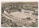 Malesherbes (45) : Vue Aérienne Sur Le Groupe Scolaire De Garçons  En 1961 (animée). - Malesherbes