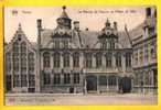 * Veurne - Furnes (West Vlaanderen) * (Héliotypie De Graeve Gand, Star, Nr 2608) Maison Du Faucon Et L'hôtel De Ville - Veurne