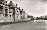 CPSM PITHIVIERS (Loiret) - Place Général De Gaulle - Pithiviers