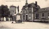 Place Du Chateau Et Ecole De Filles - Mehun-sur-Yèvre