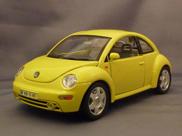 Burago 18-12021, VW New Beetle - Burago