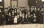 Carte Photo De Famille.??  .... - To Identify