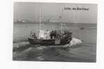 REF 838 VILLE DE BARFLEUR   J M LEZEC  EDT DUBRAY - Fishing Boats