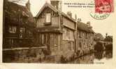 14-PONT L EVEQUE....VIEILLES MAISONS NORMANDES AU PONT........CPA - Pont-l'Evèque