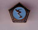 SWIMMING - OLYMPIC GAMES 1980. MOSCOW Pin Badge * Natation Natación Schwimmen Nuoto Zwemmen Zwemsport Natacao - Natation