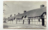 UK522   OFFENHAM : Thatched Cottages - Autres & Non Classés