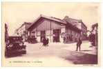 Surgères - Les Halles - Voitures Anciennes Animée - Surgères