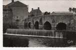 DUCEY 50 Manche Le Vieux Pont Et La Chute D'Eau  Editions Artaud Carte Dentelée Véritable Photo - Ducey