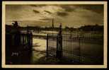 Entrée Du Jardin Des Tuileries - Place De La Concorde - París La Noche