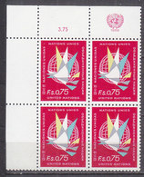 H0450 - UNO ONU GENEVE N°8 ** BLOC AVEC TAB - Unused Stamps