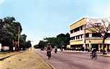 L'avenue Général De Gaulle Et Le Victory Hotel - Pointe-Noire