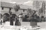 Rppc SANTA BARBARA CALIFORNIA Old Mission Santa Barbara TWO MONKS @ FOUNTAIN 1952 - Santa Barbara