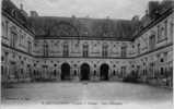 ANCY Le FRANC - Château - Cour D'honneur - Ancy Le Franc