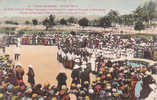 CONGO FRANCAIS.BRAZZAVILLE.LA FOULE DEVANT LA MAISON EPISCOPALE A L ACCASSION DE LA LEGION D HONNEUR DE MERE MARIE - Brazzaville