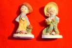 BISCUIT DE FOIRE / UN COUPLE D ENFANTS / HT 10 CM  / PARFAIT  ETAT - Andere & Zonder Classificatie