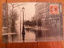 CPA 94 IVRY INONDATIONS DE JANVIER 1910 BOULEVARD SADI CARNOT VERS LA PLACE NATIONALE Arrivée De La Troupe En Charette - Ivry Sur Seine