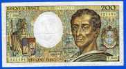 BILLET  DE DEUX CENTS  FRANCS. 200 F. ( MONTESQUIEU ).  1986  /  Y . 040 .   / ETAT .T . T . B . VOIR SCAN - 200 F 1981-1994 ''Montesquieu''