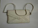 SAC DE FEMME  CUIR POCHETTE BLANCHE  27 X 16,5 CM - Sonstige & Ohne Zuordnung