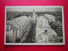 CPA  OU CPSM -69-RHÔNE-VILLEURBANNE MODERNE-LA CITE DES GRATTE CIEL VUE D'ENSEMBLE SUR L'AVENUE DE L'HOTEL DE VILLE - Villeurbanne