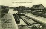 60 .  PONT STE-MAXENCE .  L'ECLUSE ET LES PENICHES . - Pont Sainte Maxence