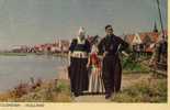 Cpsm VOLENDAM( Hollande) PERSONNAGESen Costume Folklorique Sur Le Port 1952 - Volendam