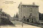 VILLEPREUX .... ECOLE D AVICULTURE ... C EST LA MAISON CARREE - Villepreux